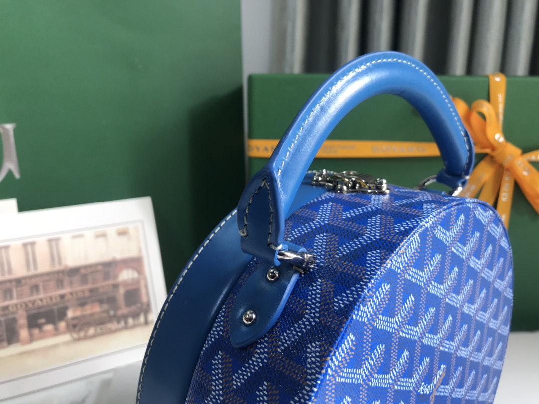 The Alto Hatbox Trunk Bag In Blue